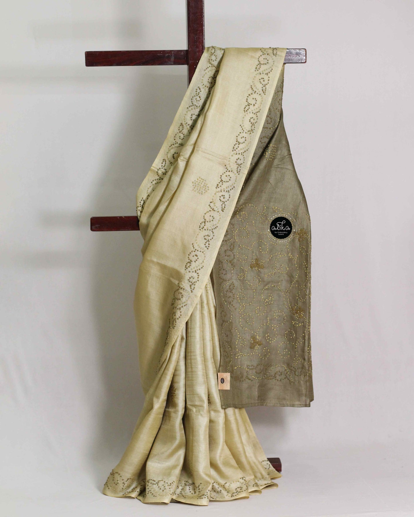 Double Shaded Tussar Silk Saree with Floral Embroidery