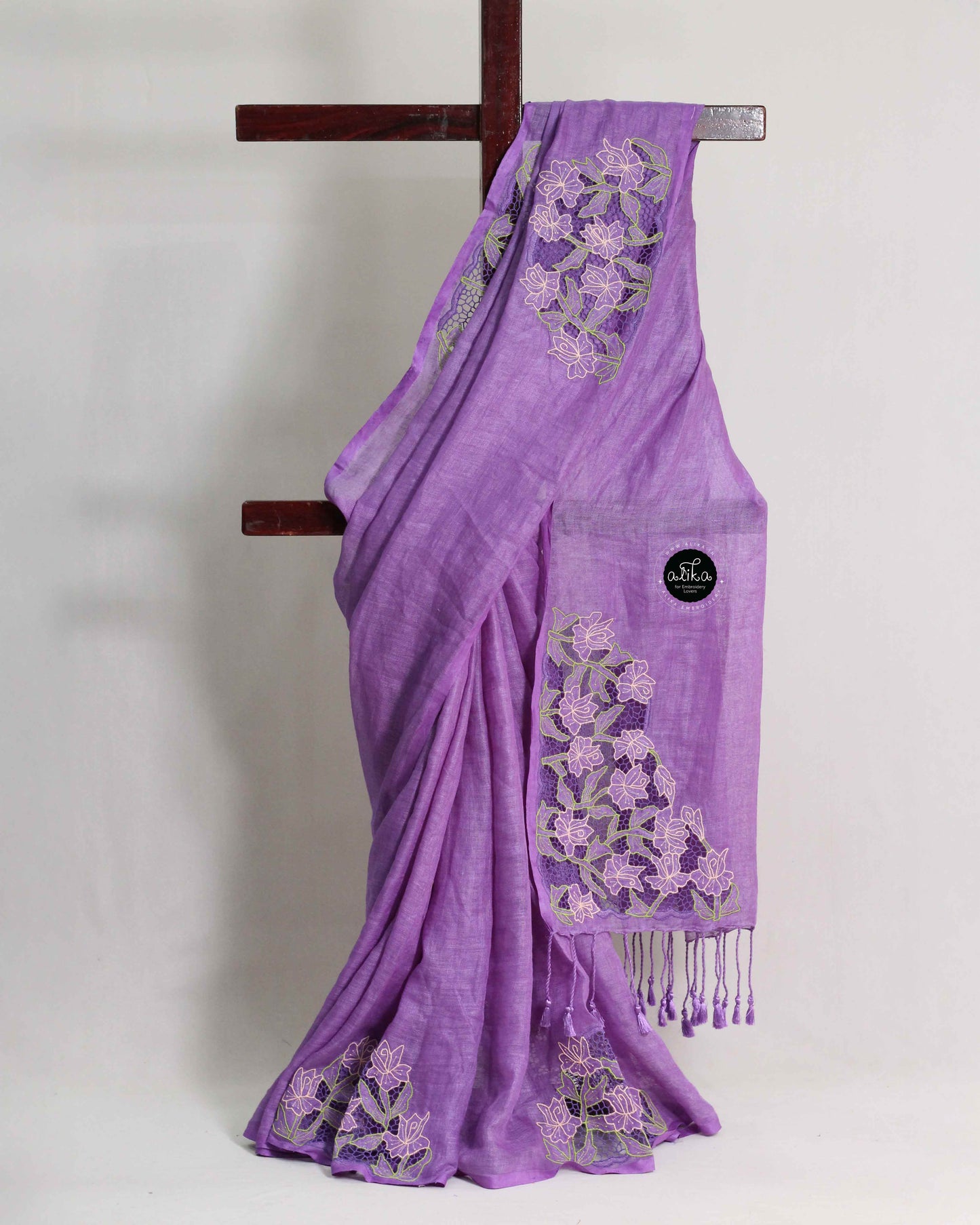 Lavender Pure Linen Saree with Floral Twine Cutwork