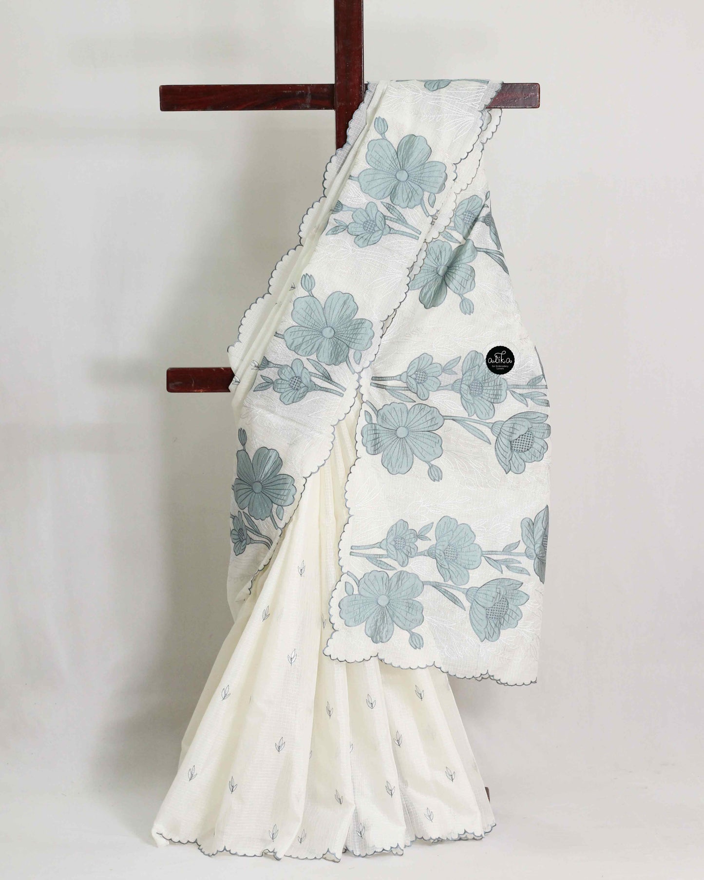 Off-White Kota Saree with Gray Floral Appliqué – Elegant Designer Wear