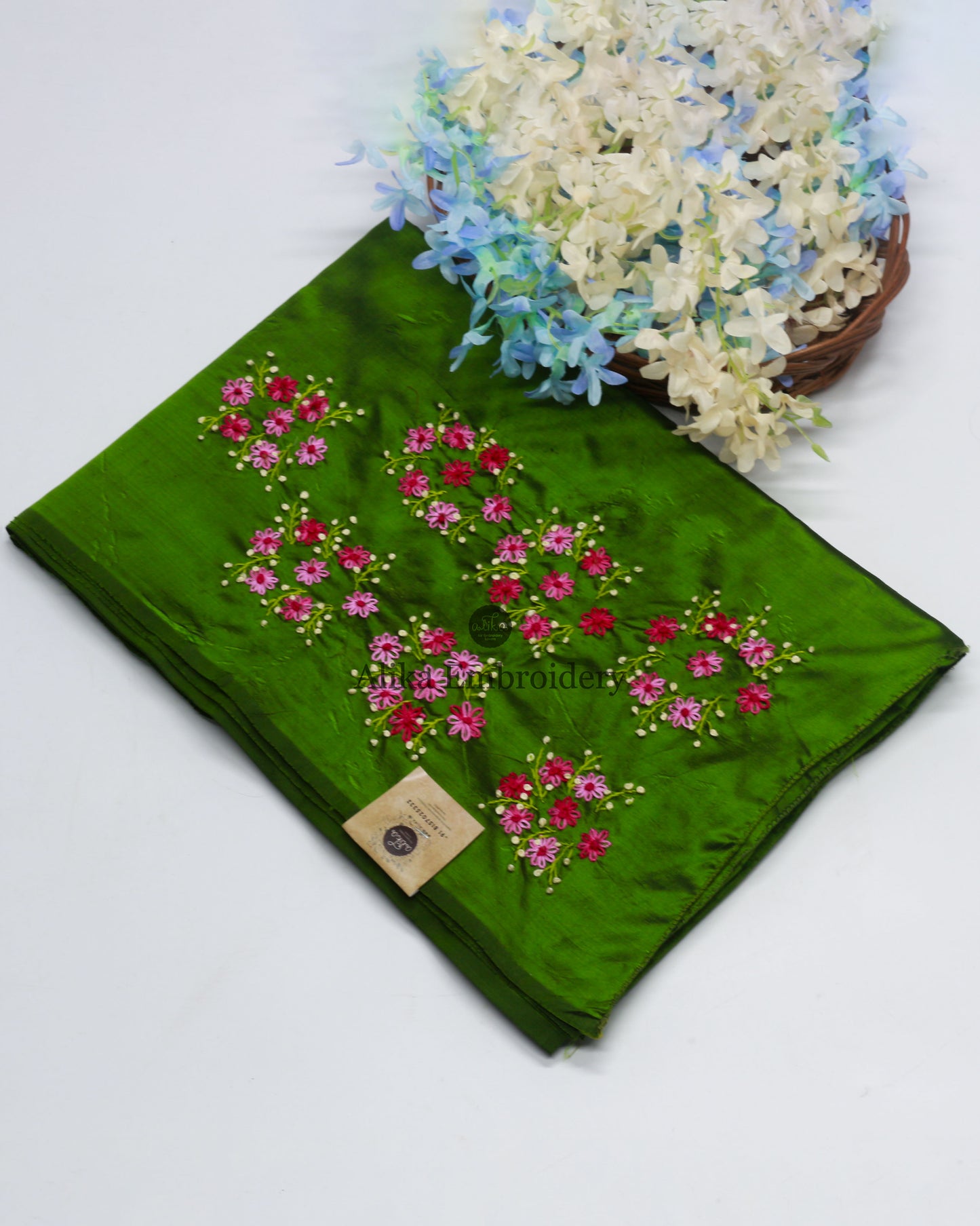 Exquisite Green Pure Silk Saree with Laisy Daisy Embroidery