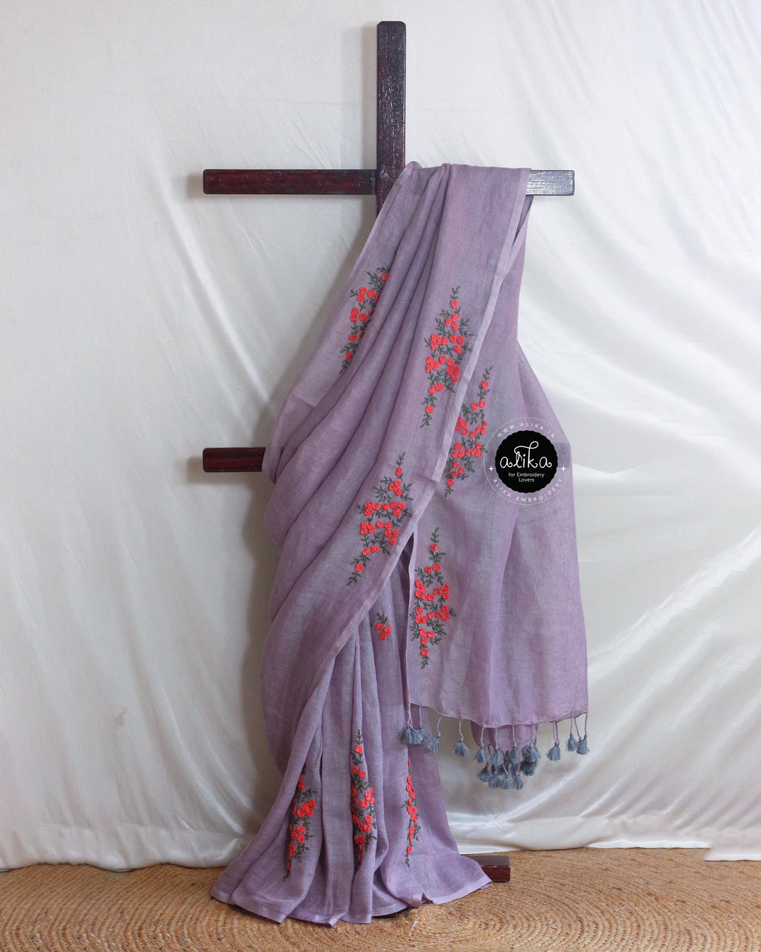 Pastel Lilac Pure Linen Saree with Floral Hand Embroidery - Soft &amp;  Elegant - 6.5 meters - Alika Fashion Store