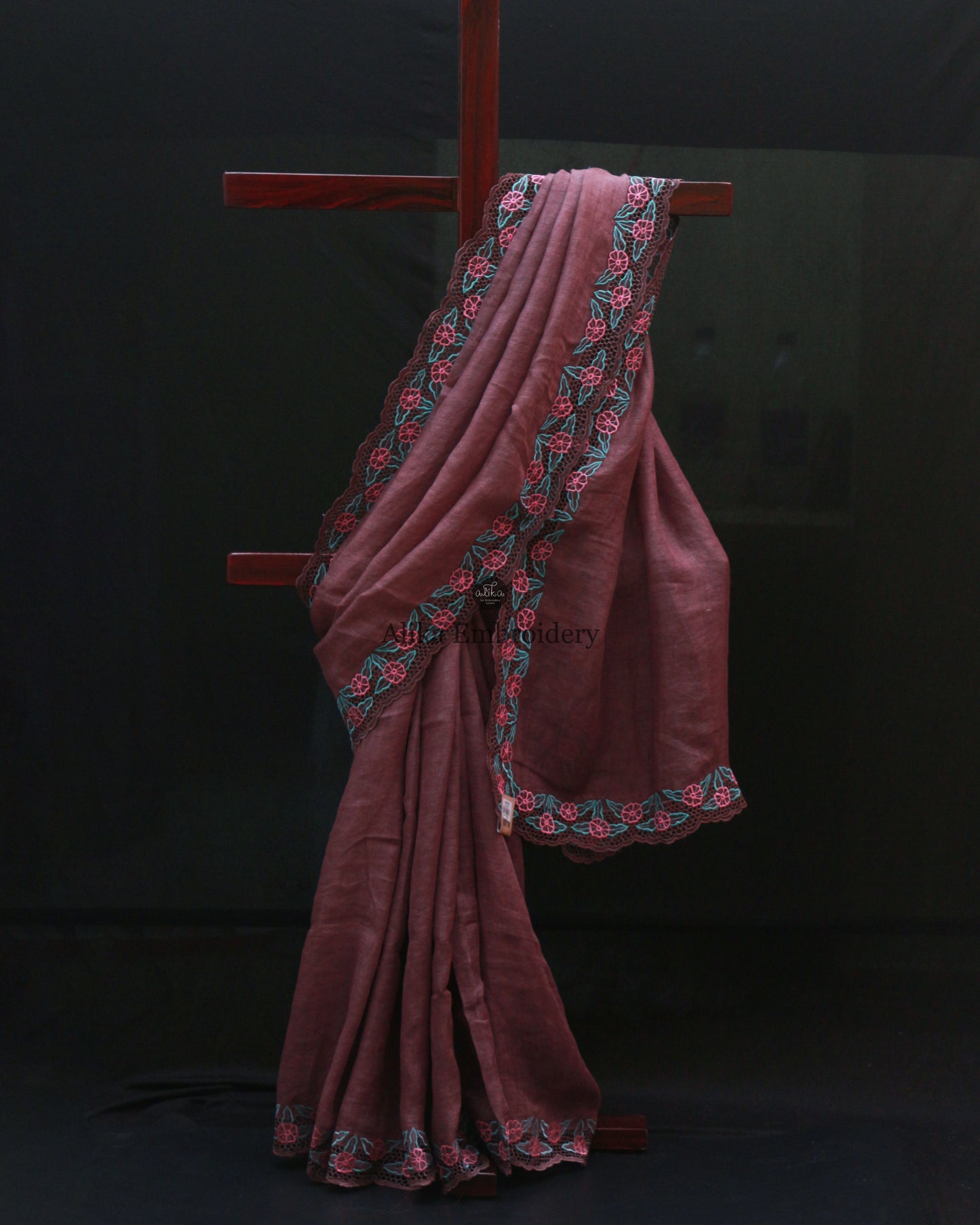 Dark Mauve Linen Saree with Pink Floral Full Border Cutwork | Elegant Ethnic Attire