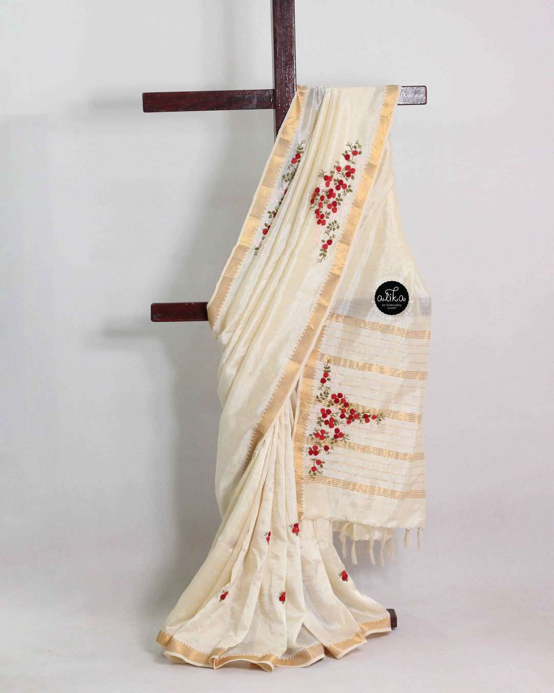 Pure MangalgIri silk Saree with Floral Hand Embroidery