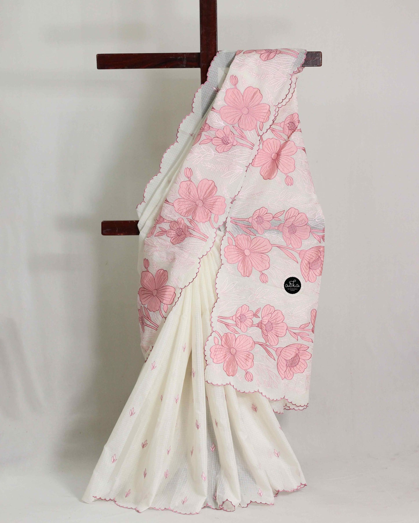 Off-White Kota Saree with Pink Floral Appliqué – Elegant Designer Wear